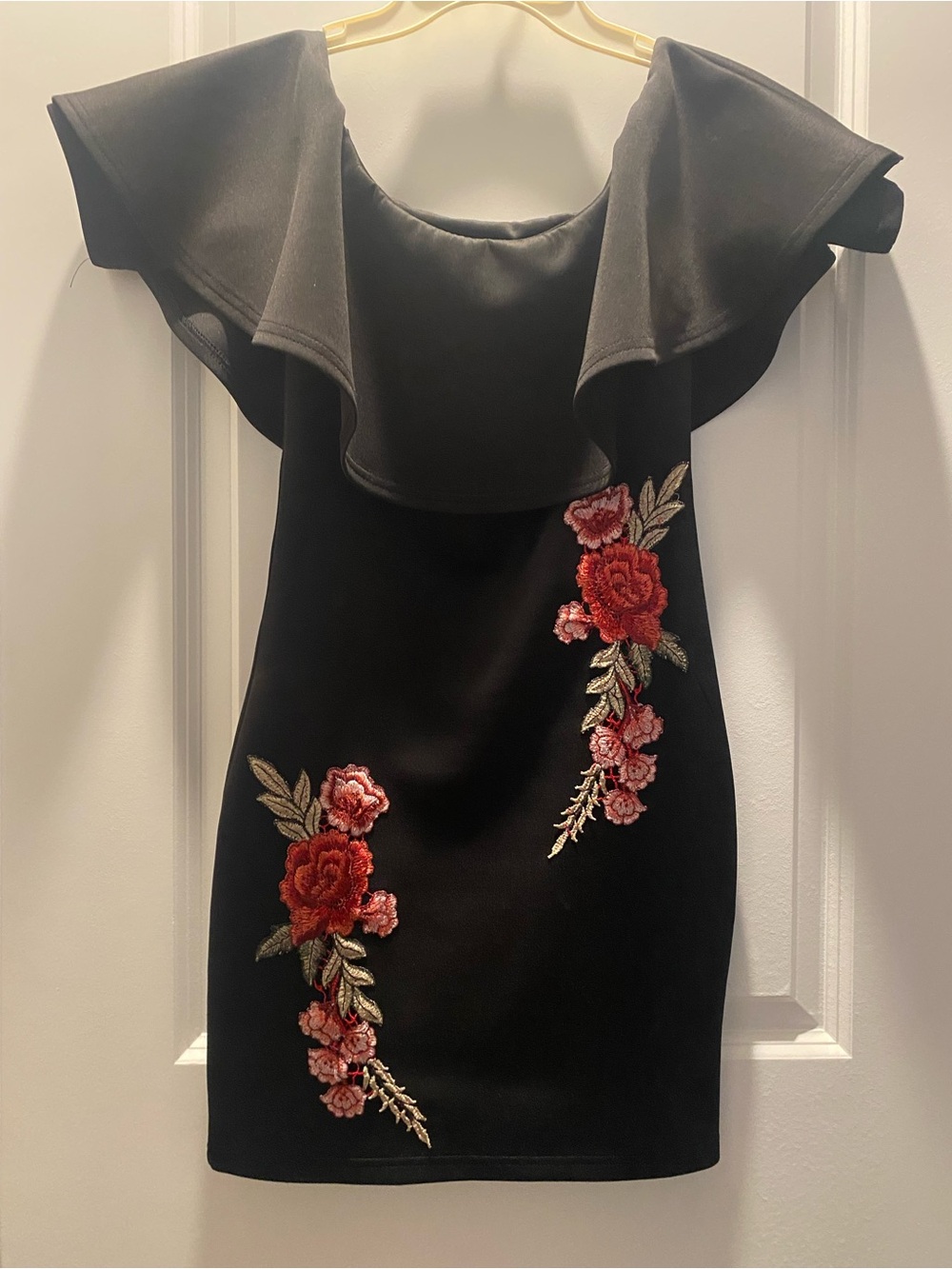 Little Black Floral Design Dress Size S 4